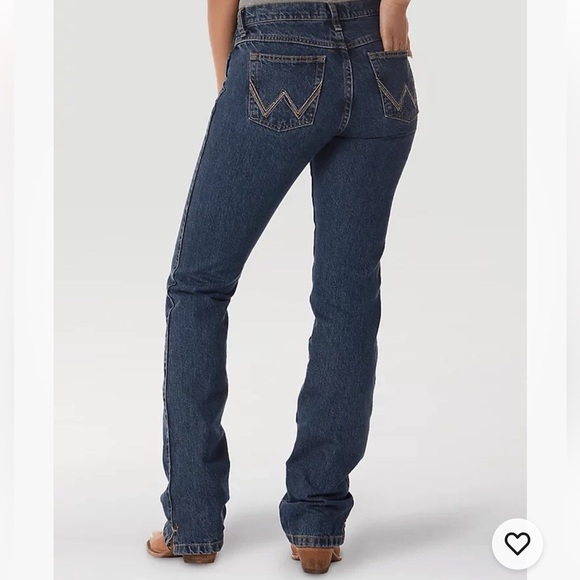 Wrangler Ultimate Riding Cash In American Spirit Jean Women’s Size 0 X 34 - Picture 2 of 15